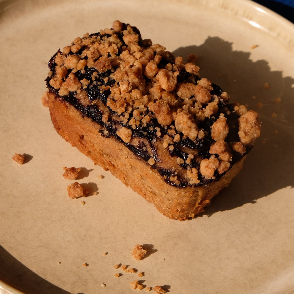 Blue Banana Protein Keki